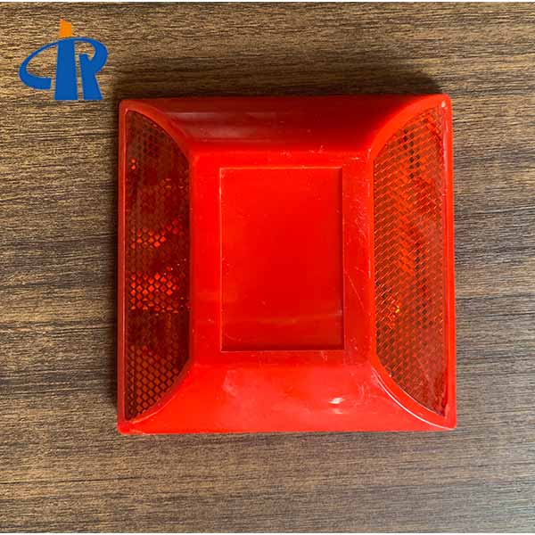 <h3>RoHS Certified Square 800 Meters Solar LED Road Studs  -...</h3>
